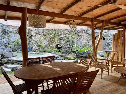 Luxury home in Afaahiti, District de Vairao
