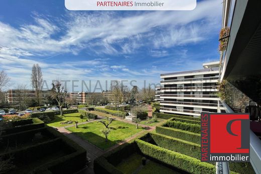 Apartament w Le Chesnay, Yvelines