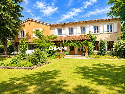 Luxury home in Lentilly, Rhône