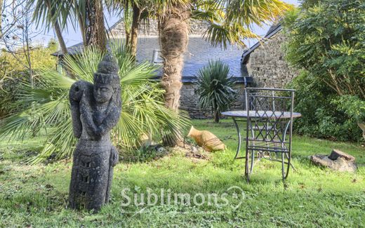 منزل ﻓﻲ Nostang, Morbihan
