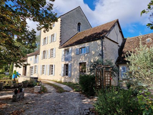 호화 저택 / Levernois, Cote d'Or