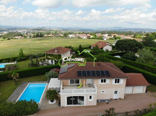 Luxury home in La Tour-de-Salvagny, Rhône