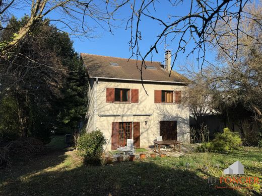 Luxury home in Morangis, Essonne