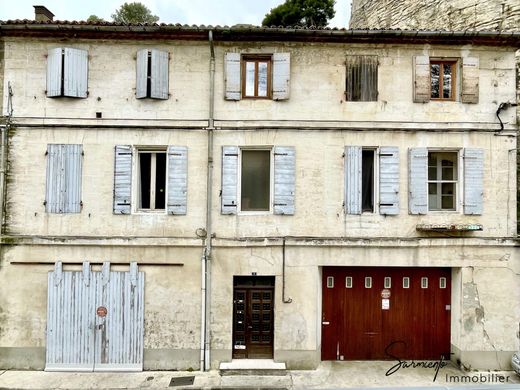 Complexes résidentiels à Beaucaire, Gard
