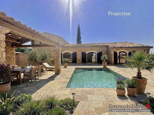 Luxury home in Tresques, Gard