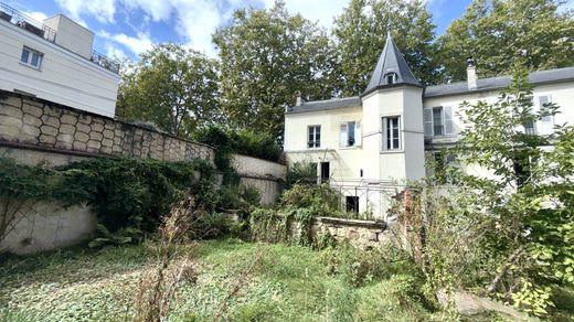 Luxury home in Clamart, Hauts-de-Seine