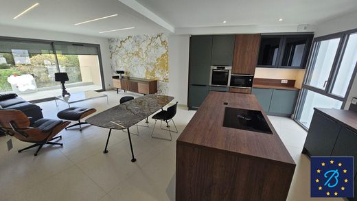 Apartment / Etagenwohnung in Royan, Charente-Maritime