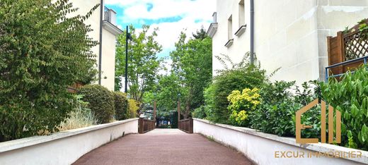 Квартира, Le Plessis-Robinson, Hauts-de-Seine