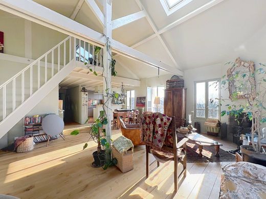 Apartment in Garches, Hauts-de-Seine