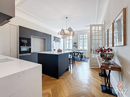 Apartment / Etagenwohnung in Straßburg, Bas-Rhin