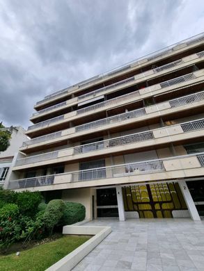 Piso / Apartamento en Neuilly-sur-Seine, Altos de Sena
