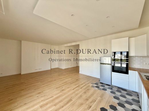 Appartamento a Courbevoie, Hauts-de-Seine