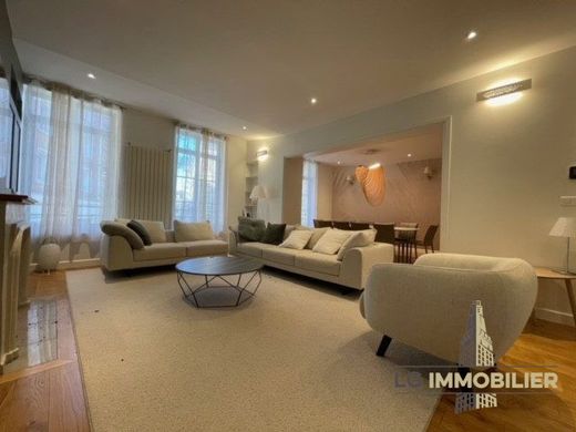 Amiens, Sommeのアパートメント