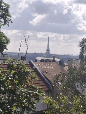 Apartment in Puteaux, Hauts-de-Seine