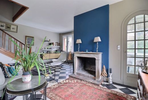 Luksusowy dom w Mont-Saint-Aignan, Seine-Maritime