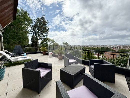 Casa di lusso a Chennevières-sur-Marne, Val-de-Marne