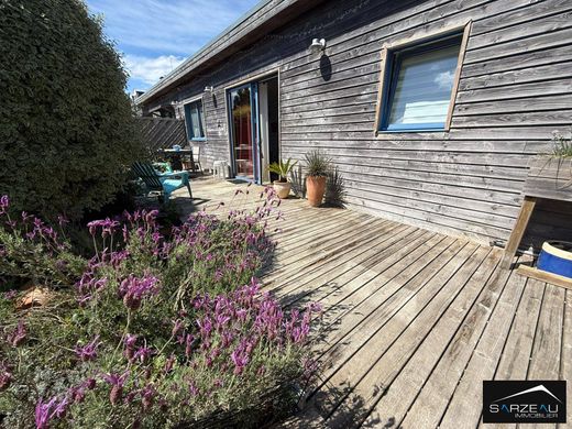 Luxury home in Le Tour-du-Parc, Morbihan
