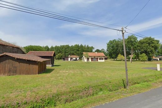 Luxury home in Biscarrosse, Landes