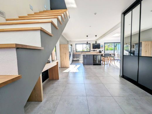 Casa di lusso a Is-sur-Tille, Cote d'Or