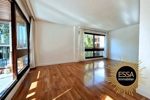 아파트 / Le Chesnay, Yvelines