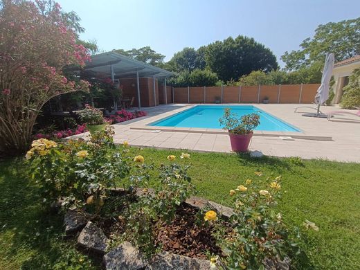 Maison de luxe à Coutras, Gironde