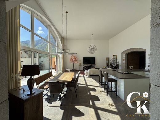 Casa di lusso a Saint-Paul-de-Varces, Isère
