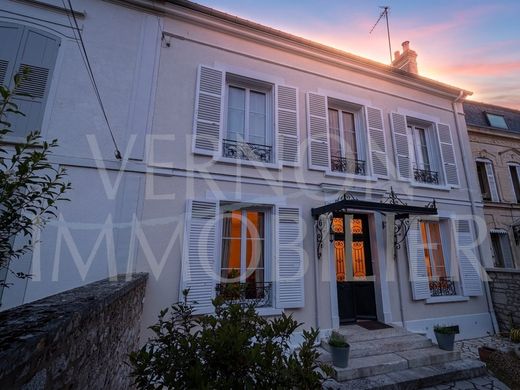 Luxury home in Vernon, Eure