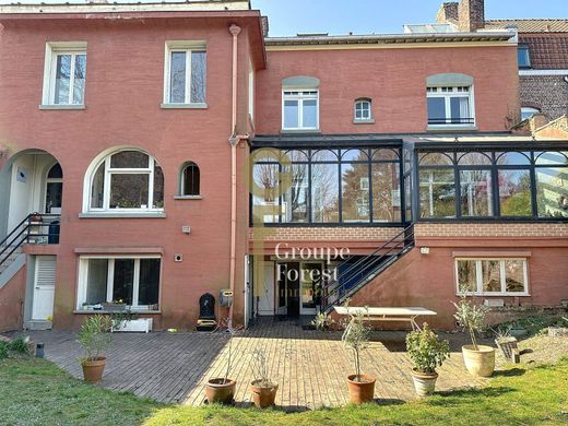 Luxury home in Croix, North