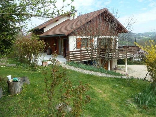 Casa di lusso a Menthonnex-sous-Clermont, Alta Savoia