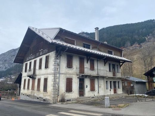Edificio en La Chapelle-d'Abondance, Alta Saboya