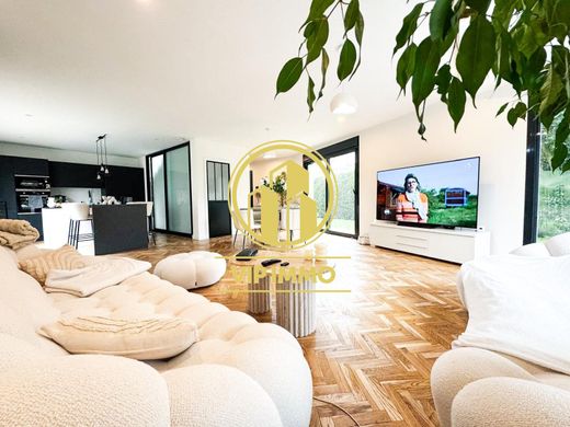 Элитный дом, Capinghem, North