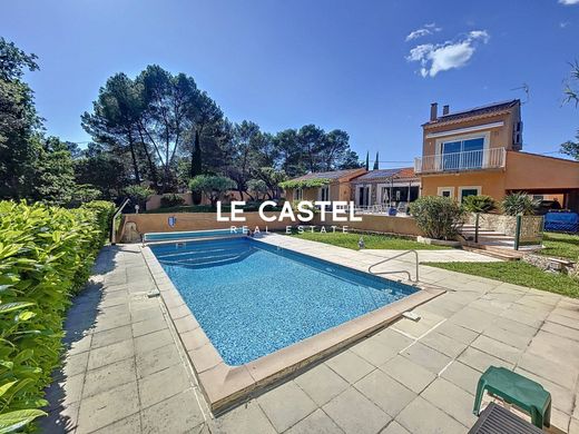 Casa di lusso a Pourrières, Var