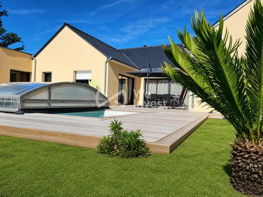 Luxury home in Besné, Loire-Atlantique