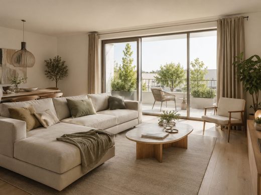 Apartment in Puteaux, Hauts-de-Seine
