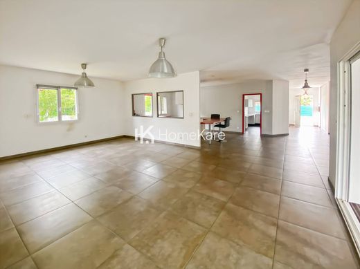 Plaisance-du-Touch, Upper Garonneの高級住宅