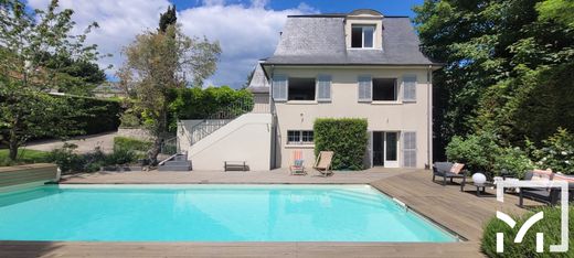 Luxury home in Bougival, Yvelines