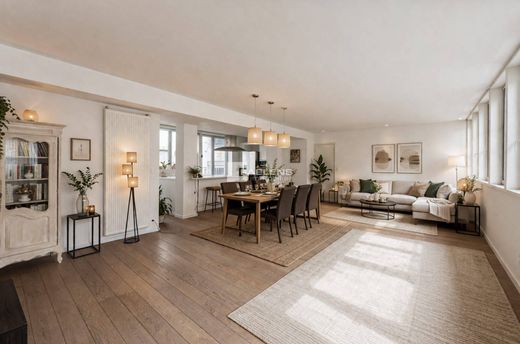 Apartment in Lille, North