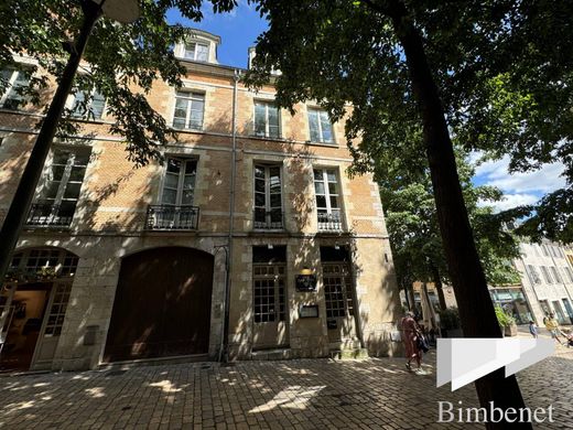 Apartment / Etagenwohnung in Orléans, Loiret