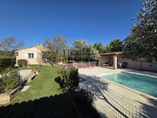 Luxury home in Le Thor, Vaucluse