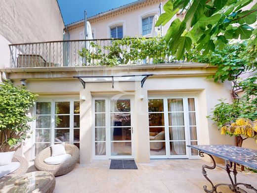 Элитный дом, L'Isle-sur-la-Sorgue, Vaucluse
