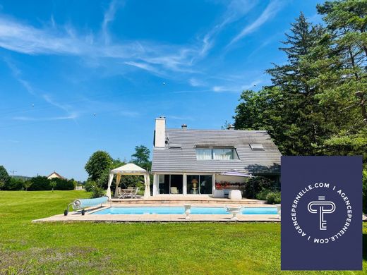 Luxury home in Ougney-Douvot, Doubs