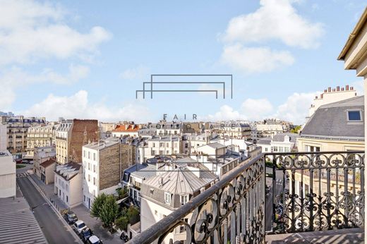 Apartment in Neuilly-sur-Seine, Hauts-de-Seine