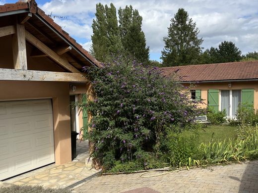 Casa di lusso a Parmain, Val d'Oise