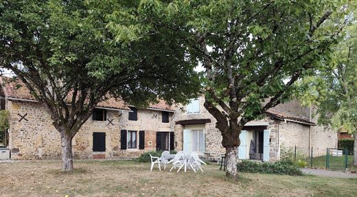 Casa de lujo en Chasseneuil-sur-Bonnieure, Charenta