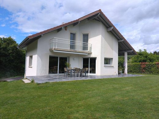 Luxus-Haus in Reignier-Ésery, Haute-Savoie