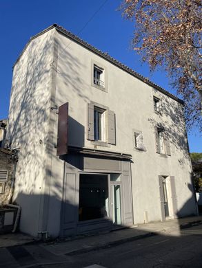 Residential complexes in Saint-Rémy-de-Provence, Bouches-du-Rhône