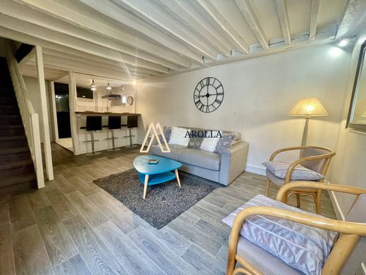 Apartment in Provence-Opéra – Grands Boulevards, Paris