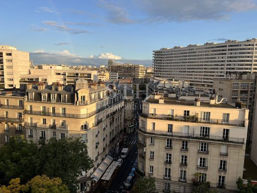 Appartement in Motte-Picquet, Commerce, Necker, Paris