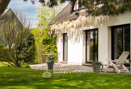 Luxury home in Mont-Saint-Aignan, Seine-Maritime