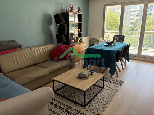 Apartment in Boulogne-Billancourt, Hauts-de-Seine
